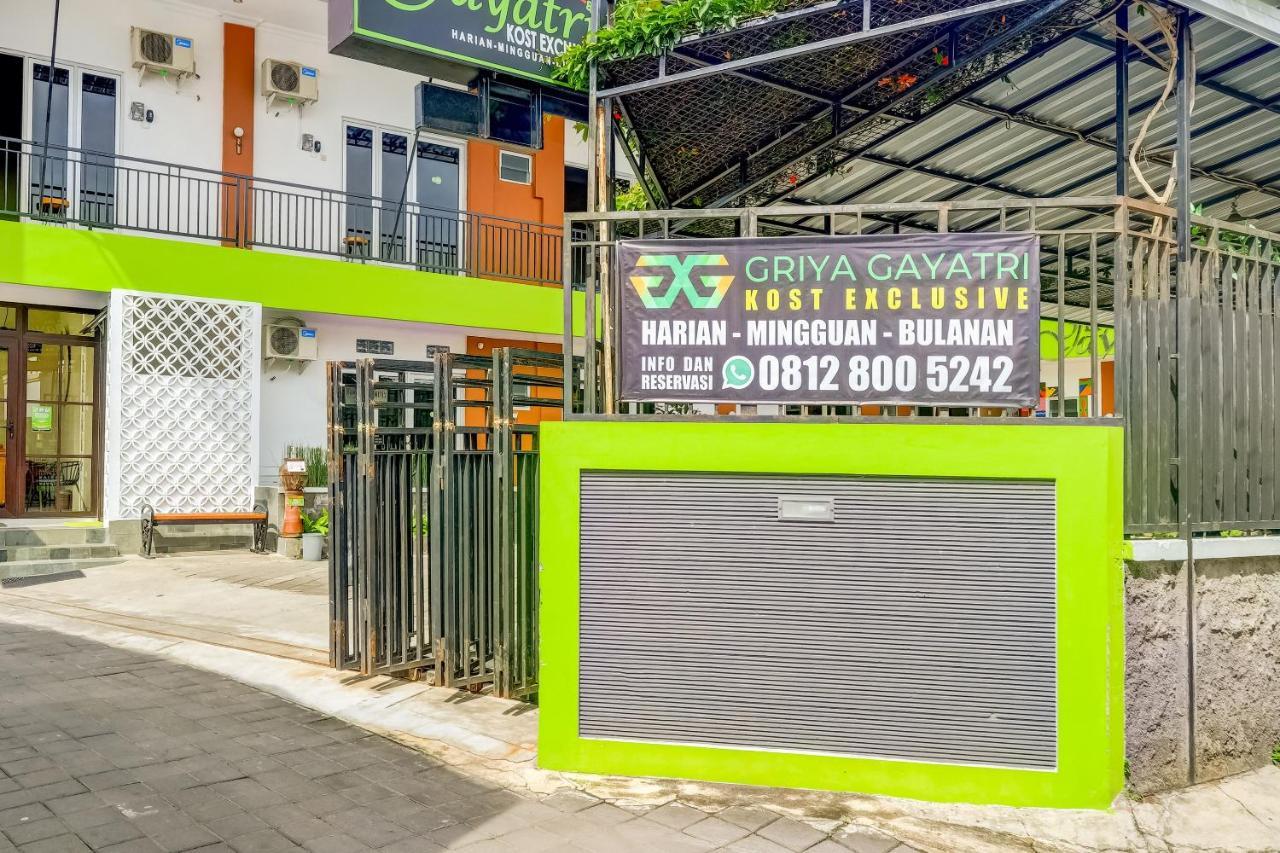 ホテル Super Oyo 3496 Griya Gayatri Syariah Melati エクステリア 写真